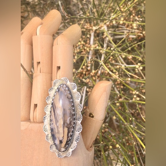 Handcrafted Southwestern Silver Inlaid Stick Agate Ring - Picture 5 of 14